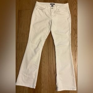 White House Black Market White Boot Leg Jean, Size 8R